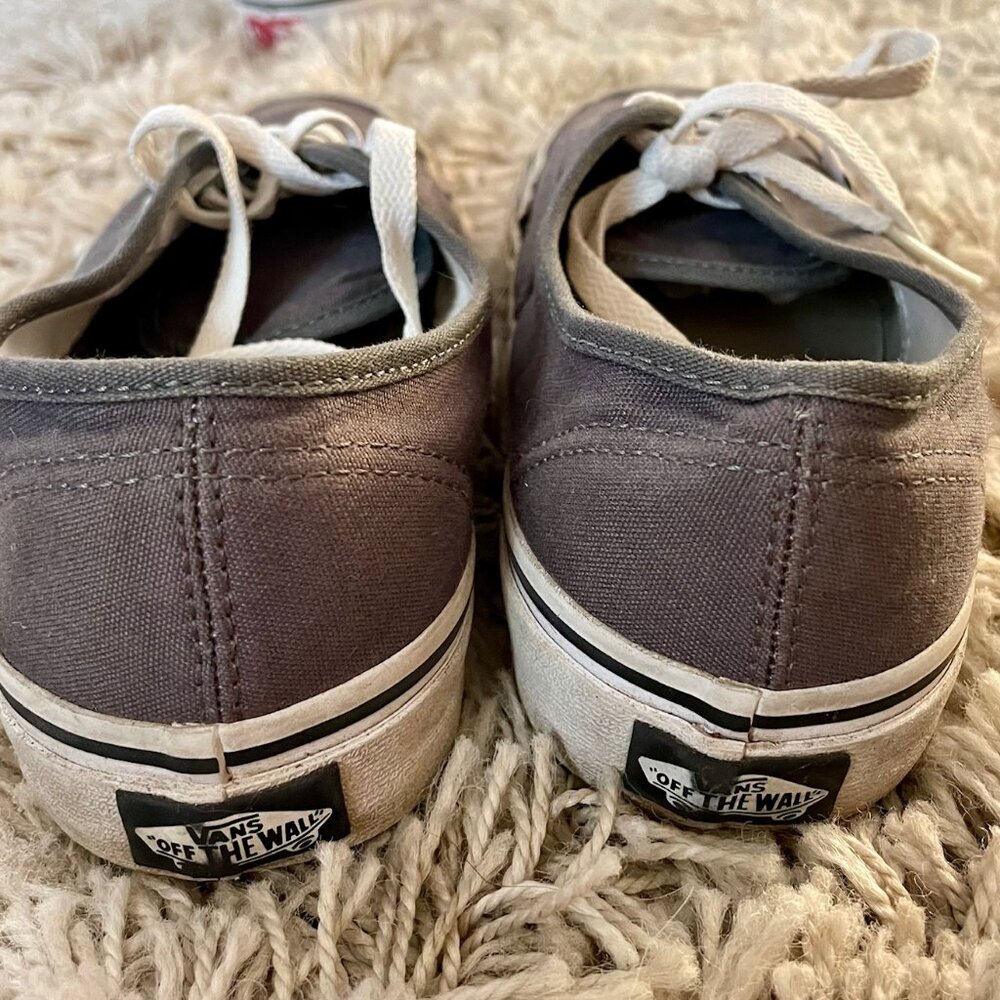 Vans Low Top Size 6 - Picture 3 of 4